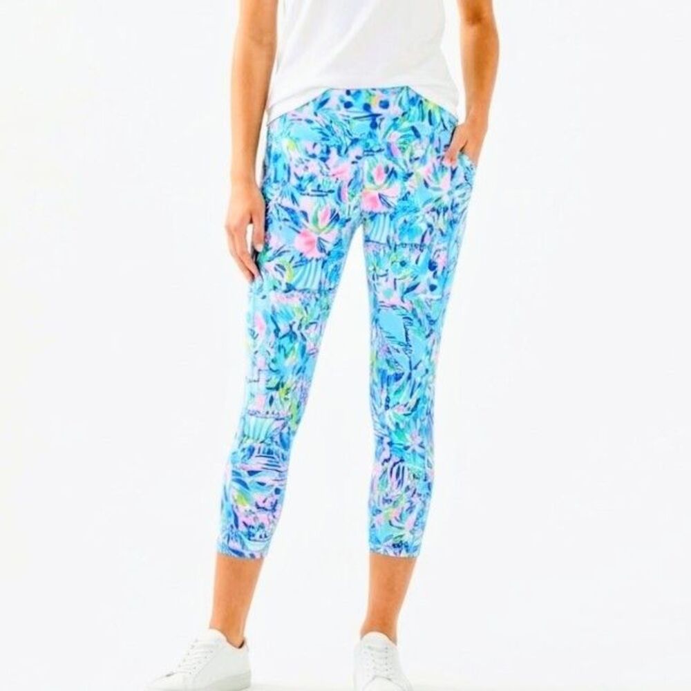 LILLY PULITZER Leggings Pants Luxletic Crop Blue/Pink Cabana Cocktail Women XL